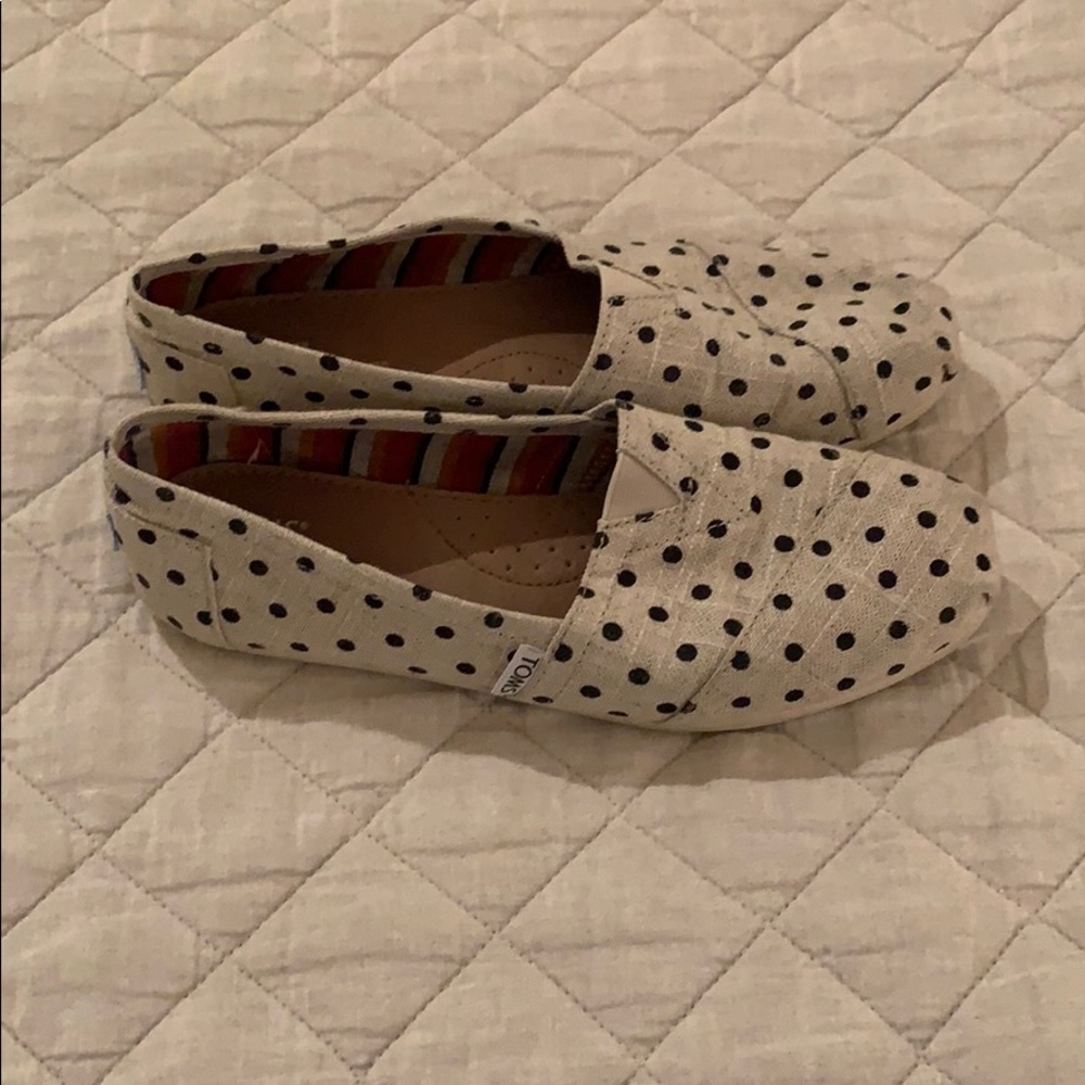 Toms polka dot flats, size 8